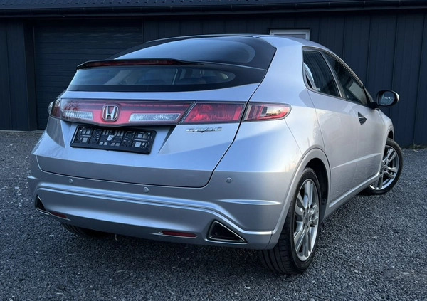 Honda Civic cena 27900 przebieg: 209000, rok produkcji 2011 z Jastrowie małe 407